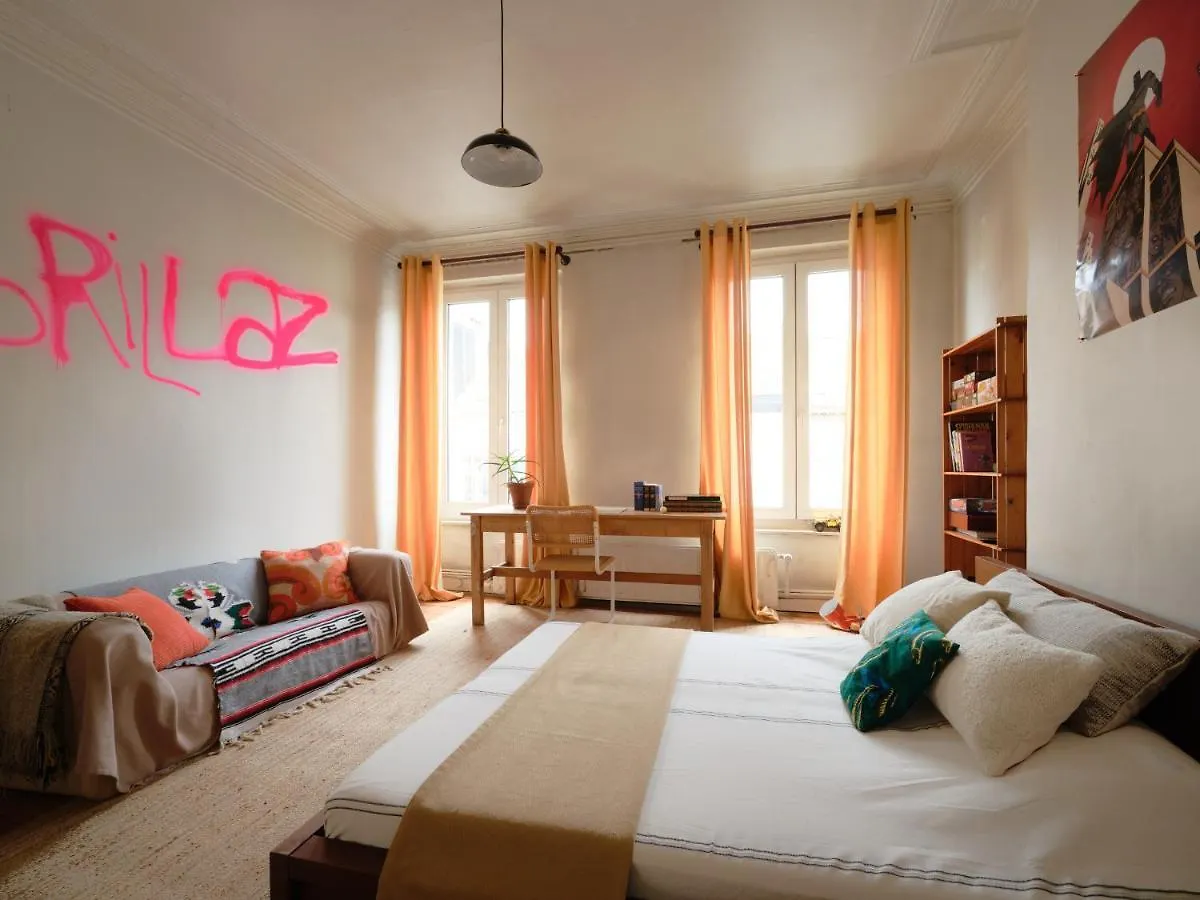 Charming And Spacious House With Leafy Private Garden Close To Historical Center Of Brussels